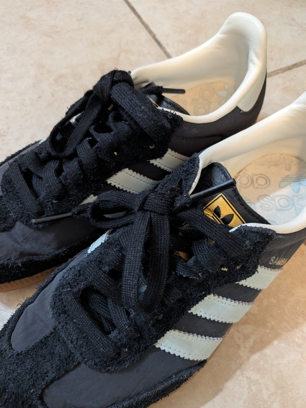 Adidas Samba Women’s  Navy Classic Sneakers - Picture 2 of 3